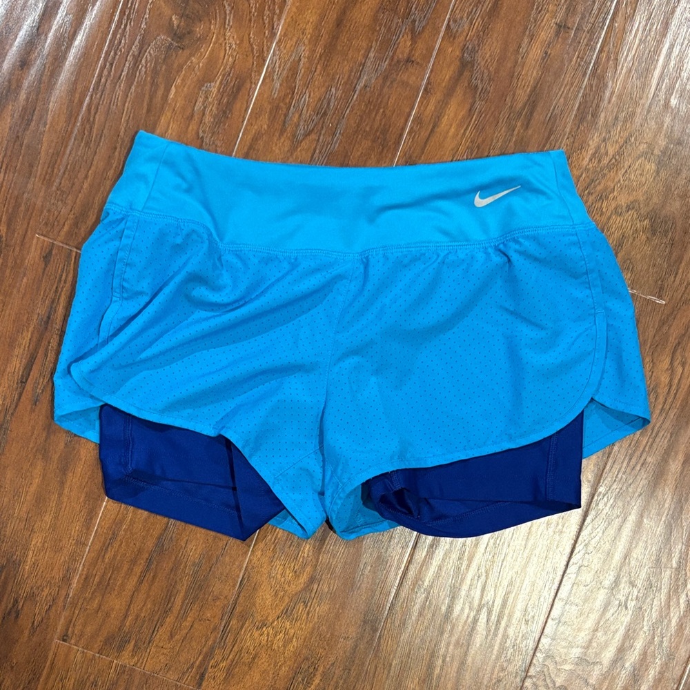 🔶 Nike Women's Dri - Fit Blue and Navy Shorts 🔶